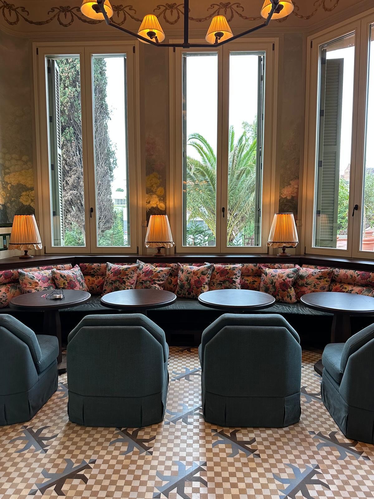 The new Pool House by @sohohouse ⭐️⭐️⭐️⭐️⭐️
Thank you @laviearad for the invitation to this brand new masterpiece 🥂